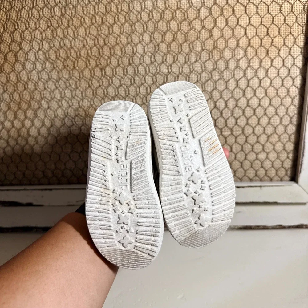 Hey Dude Shoes Wally Toddler Break Stitch White Canvas Slip On Loafers Size 6K